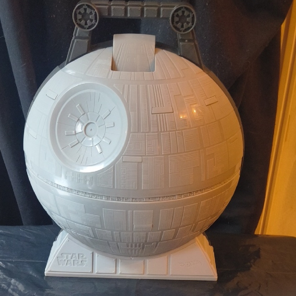  Hot Wheels - Star Wars Rogue One Death Star - Portable Starship Storage Case